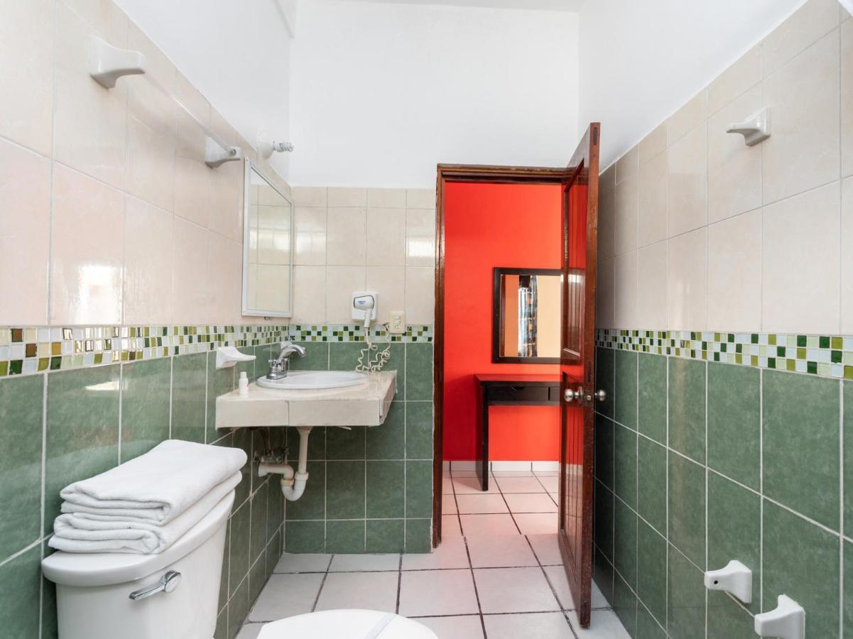 Hotel Costa Azul تْشيتومال المظهر الخارجي الصورة