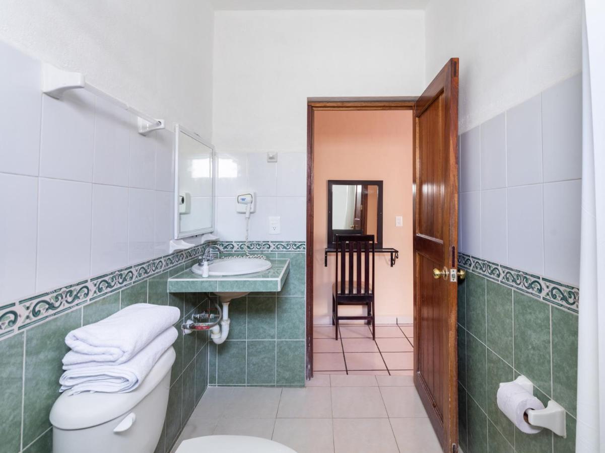 Hotel Costa Azul تْشيتومال المظهر الخارجي الصورة